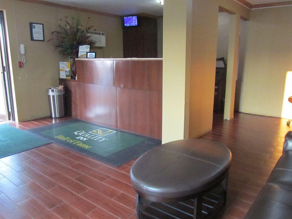 Quality Inn Hall Of Fame Canton Extérieur photo