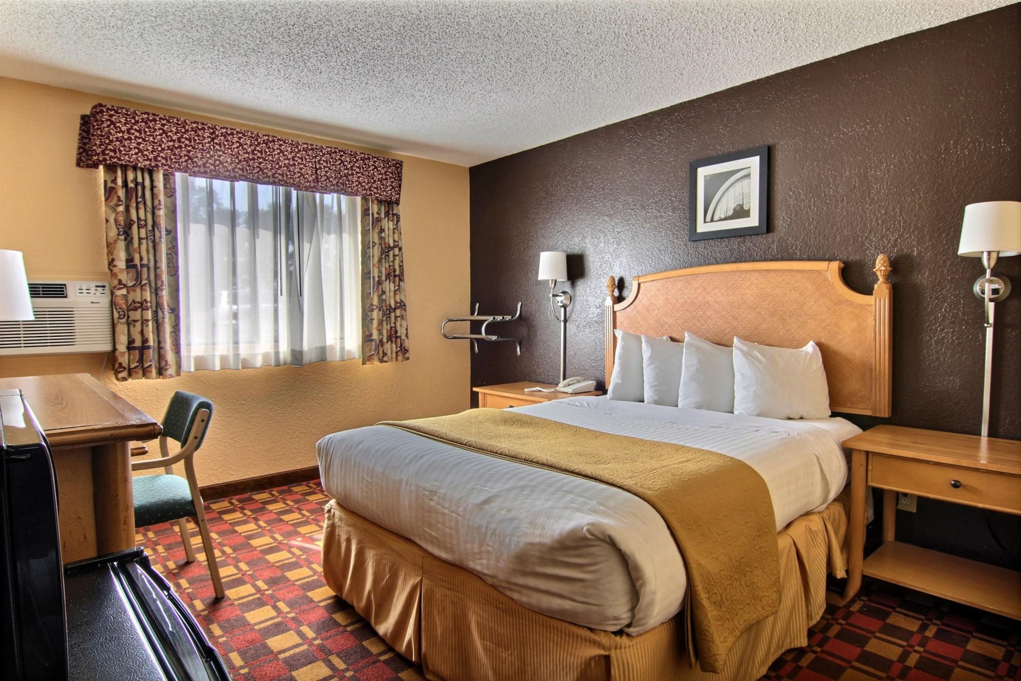 Quality Inn Hall Of Fame Canton Extérieur photo