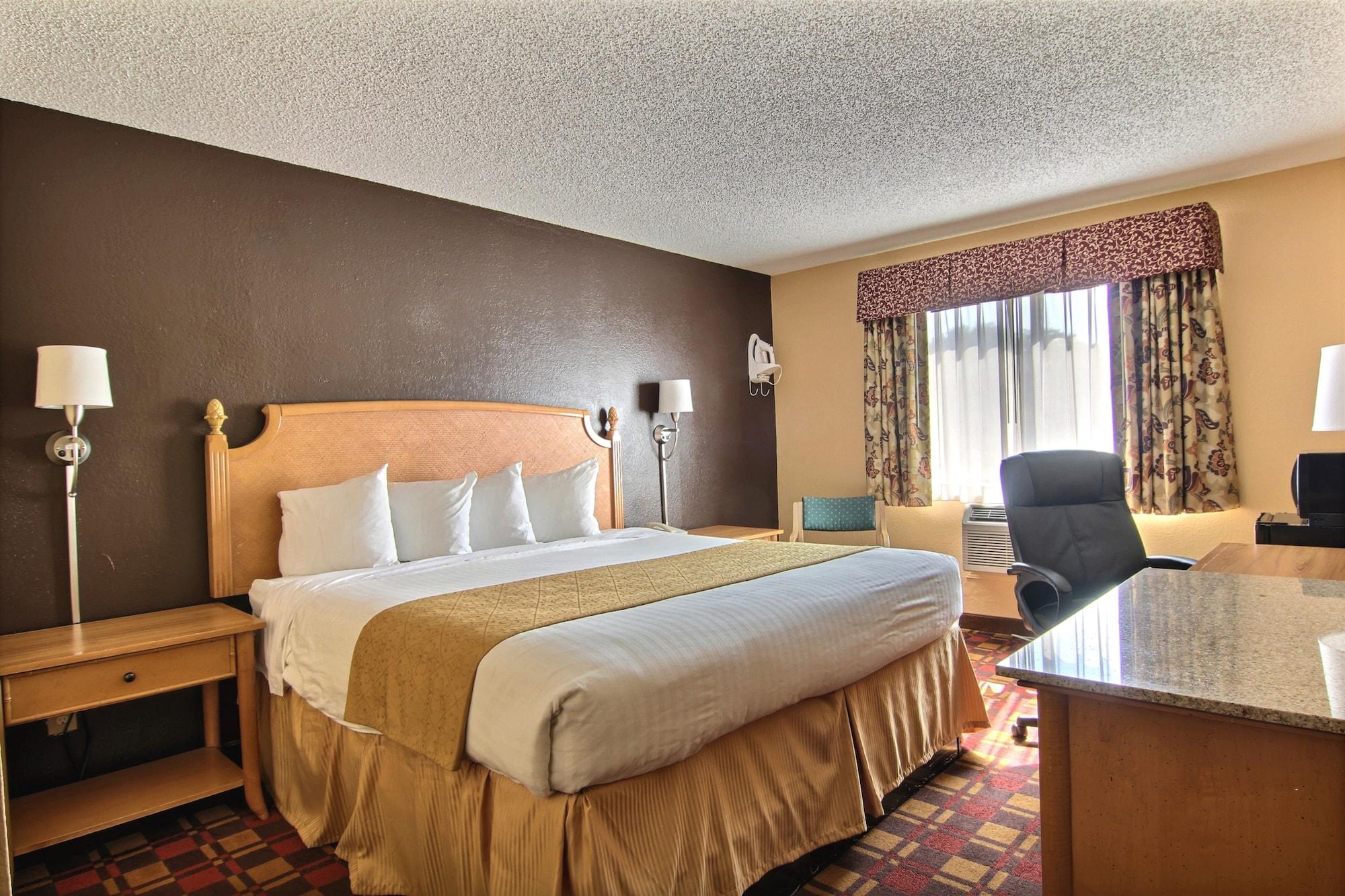 Quality Inn Hall Of Fame Canton Extérieur photo