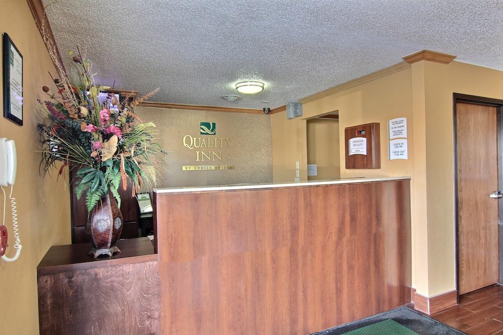 Quality Inn Hall Of Fame Canton Extérieur photo