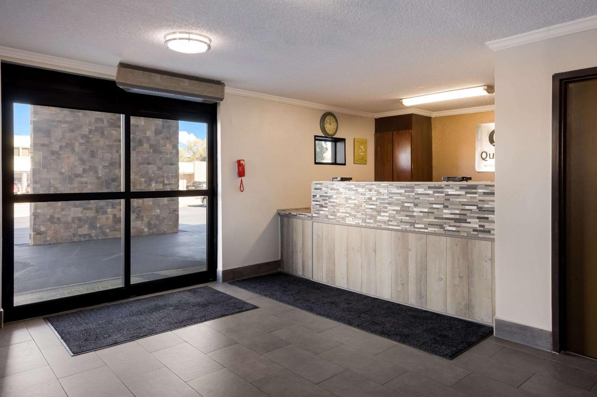 Quality Inn Hall Of Fame Canton Extérieur photo