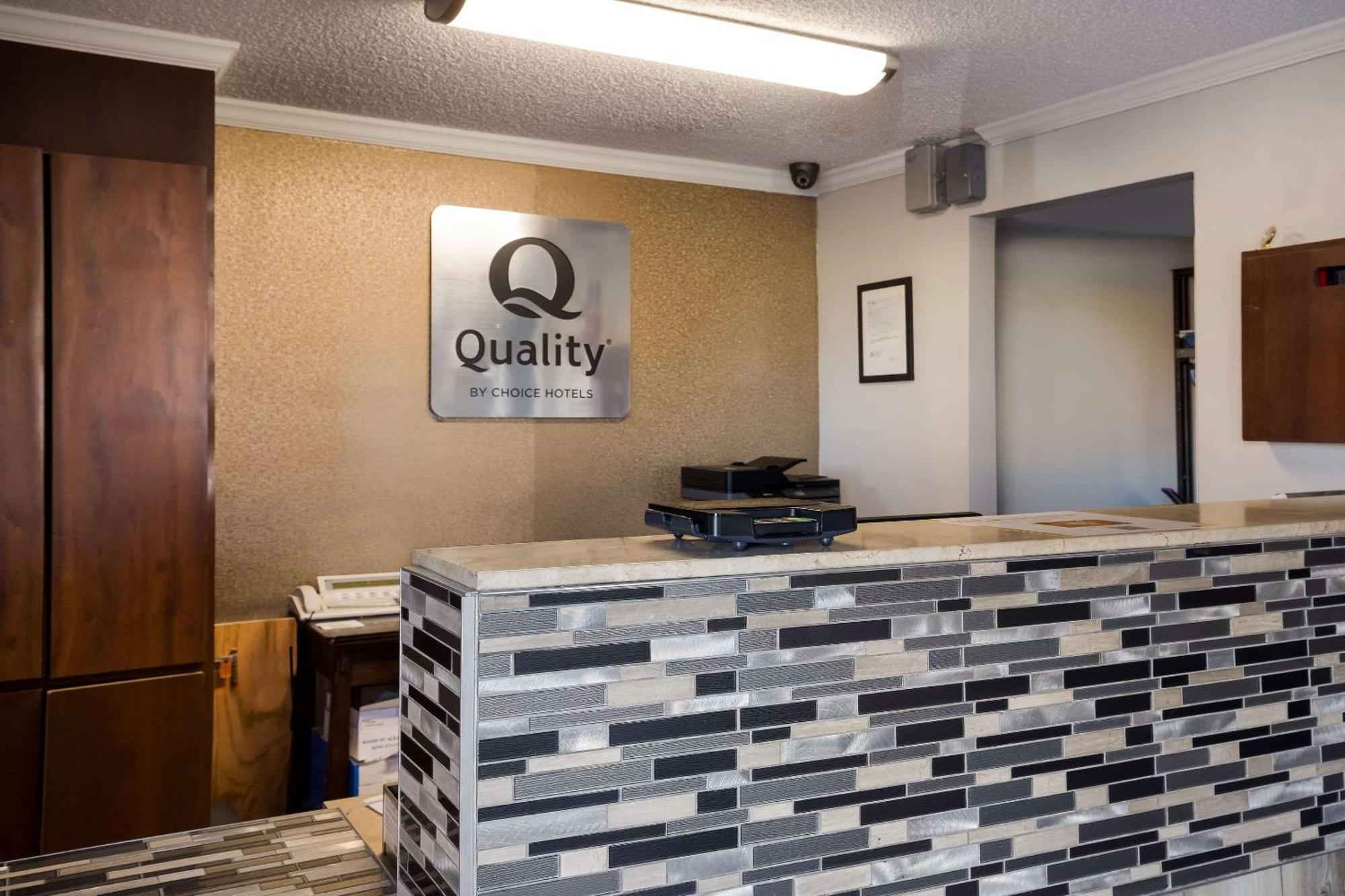 Quality Inn Hall Of Fame Canton Extérieur photo
